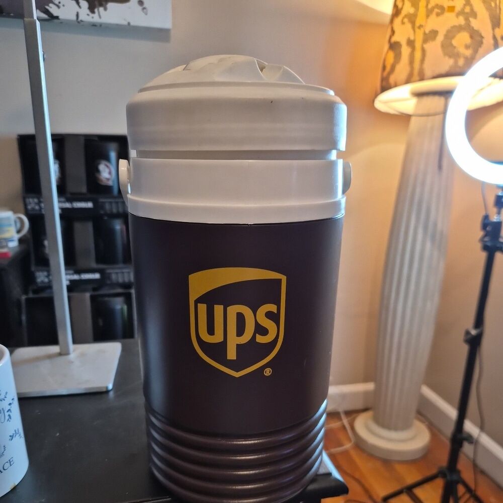 UPS United Parcel Service Half Gallon Water Jug Cooler By Igloo Made In USA